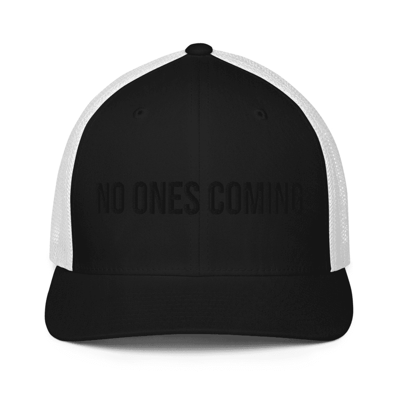 Closed-back trucker cap — Black/White